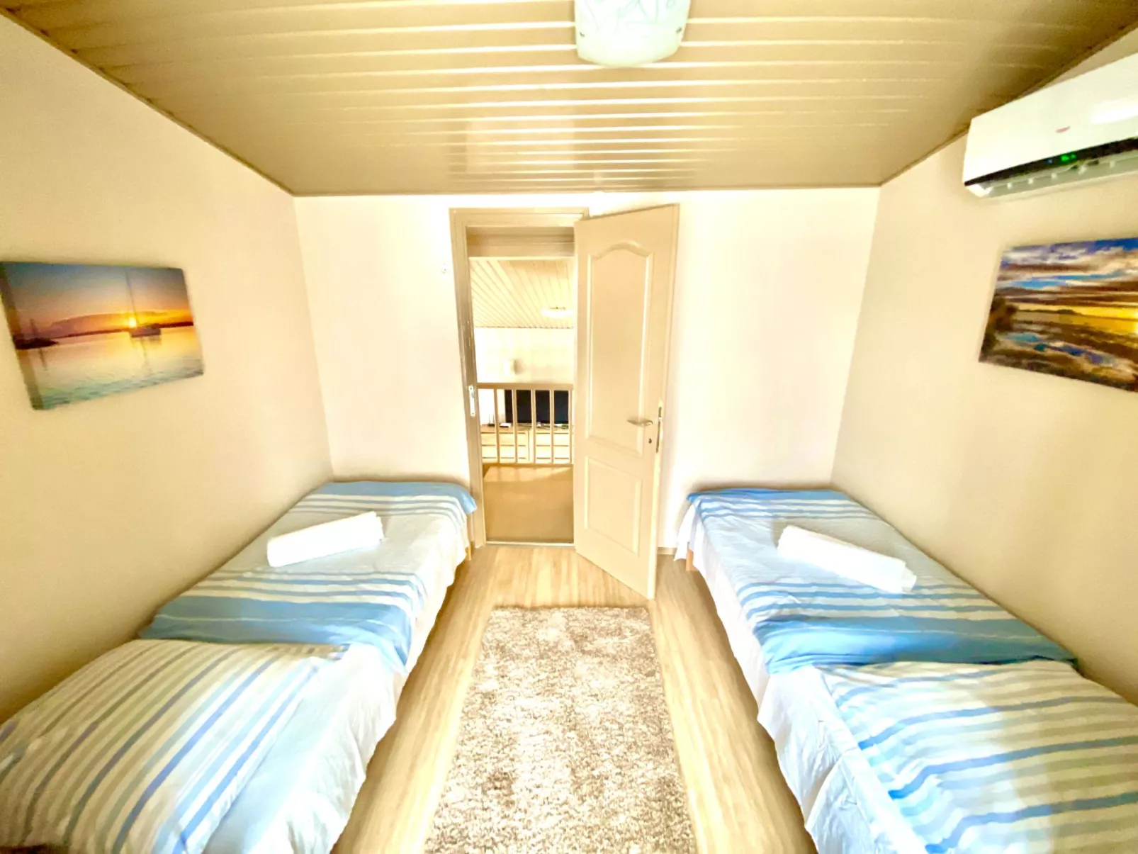 Großes Ferienhaus in Siófok mit Privatem Pool-Binnen