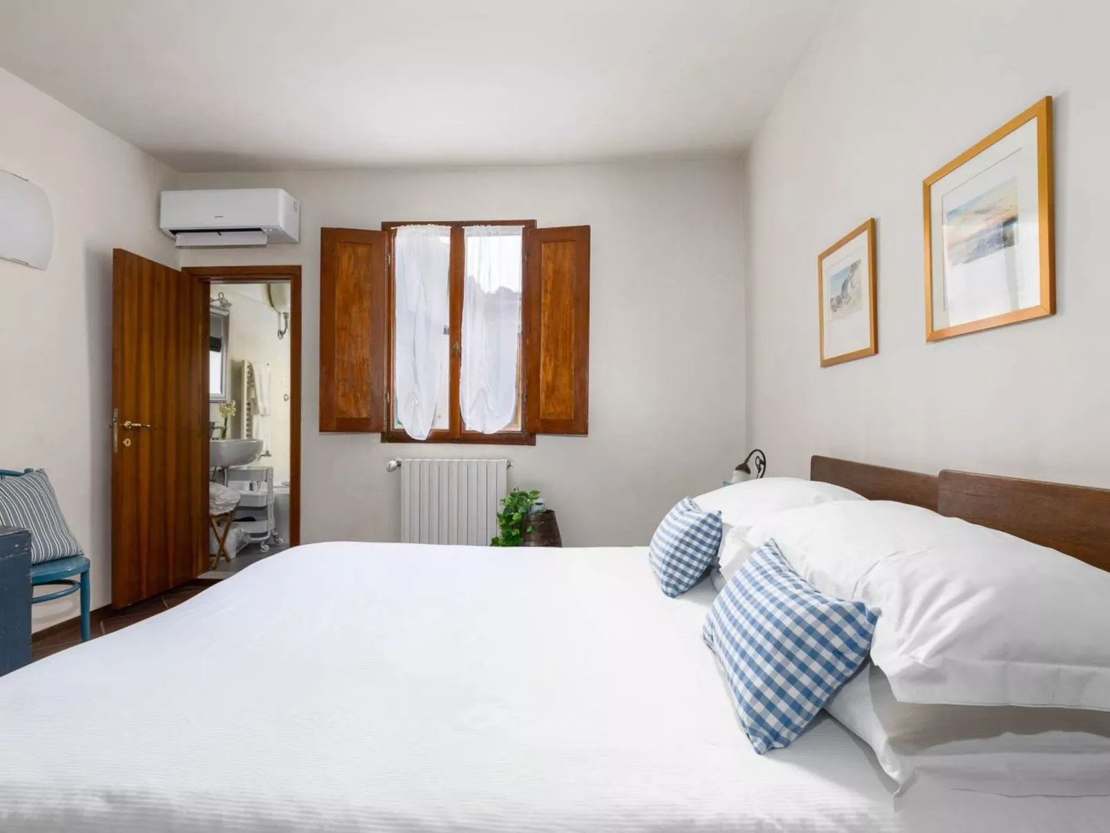 Unknown Accommodation-Binnen