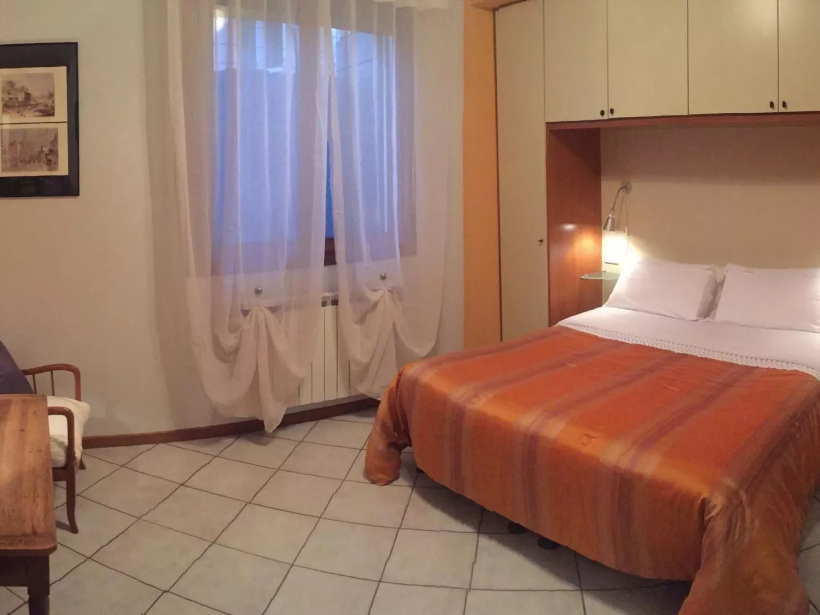 Wohnung mit Privatparkplatz-Binnen