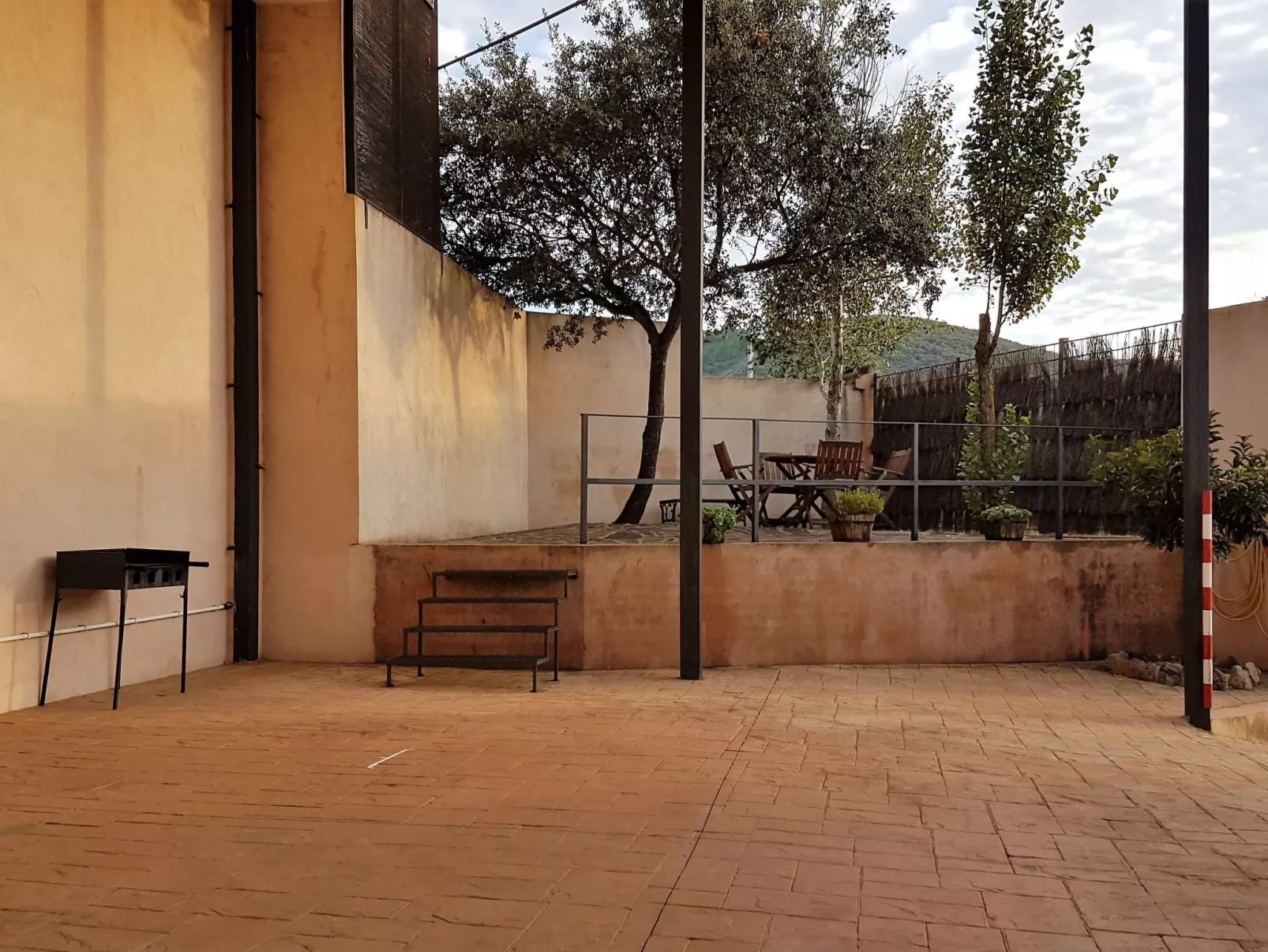 Mit privatem Pool-Buiten