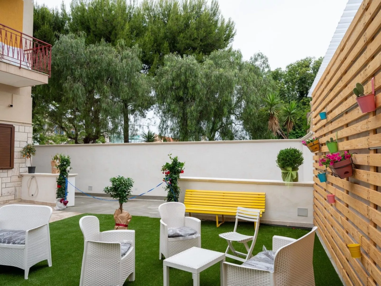 Bei Tante Gina-Buiten