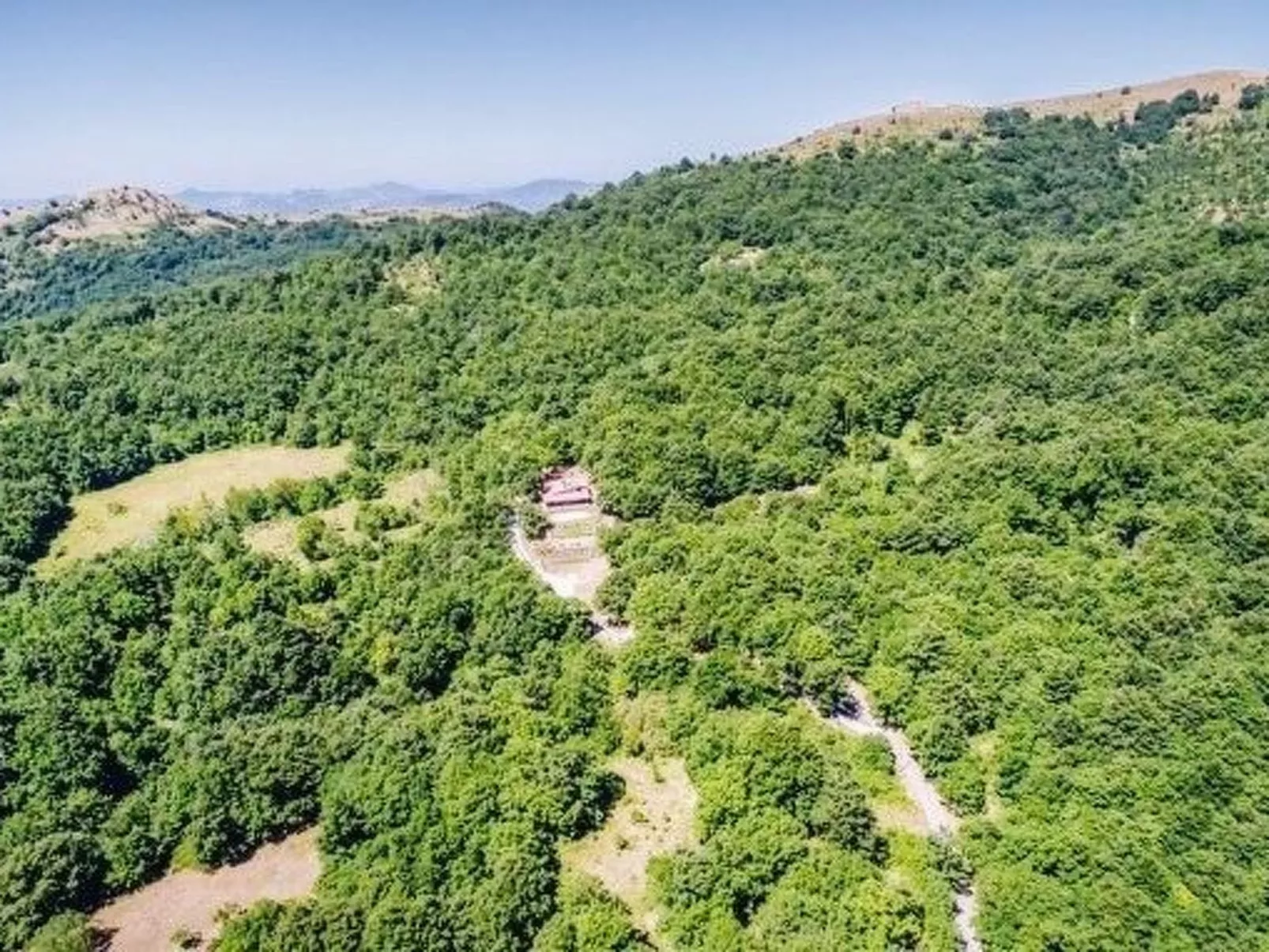 Bauernhaus im grünen Sannio mit Schwimmbad-Buiten
