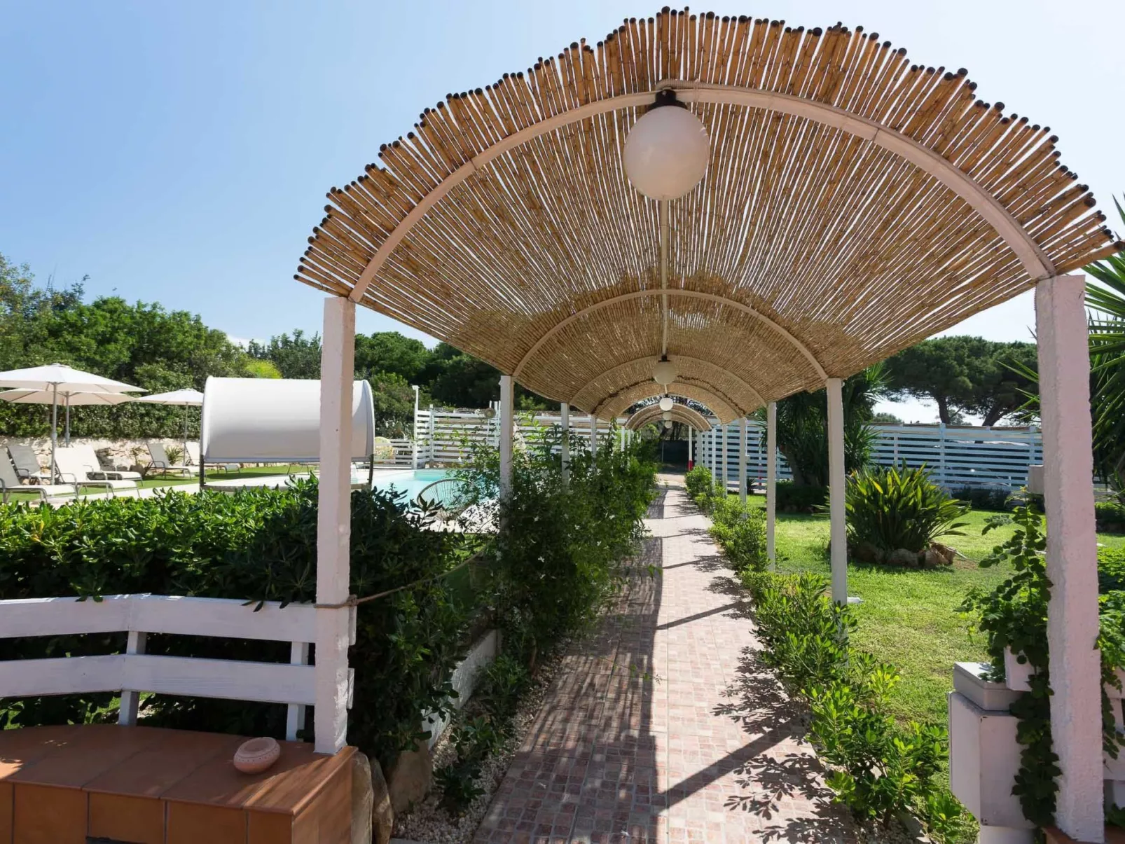 Angenehmes Haus mit privatem Pool-Image-tags.info