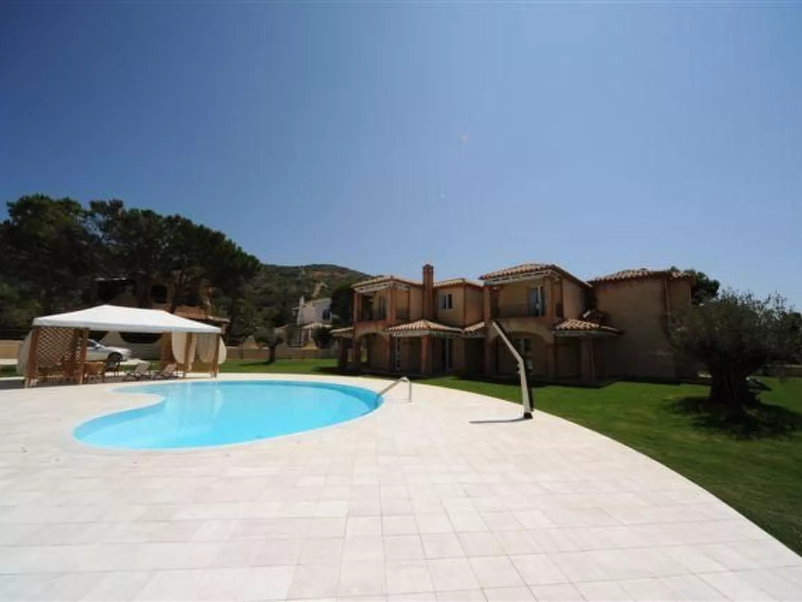 'Villa Sud' mit Balkon-Buiten