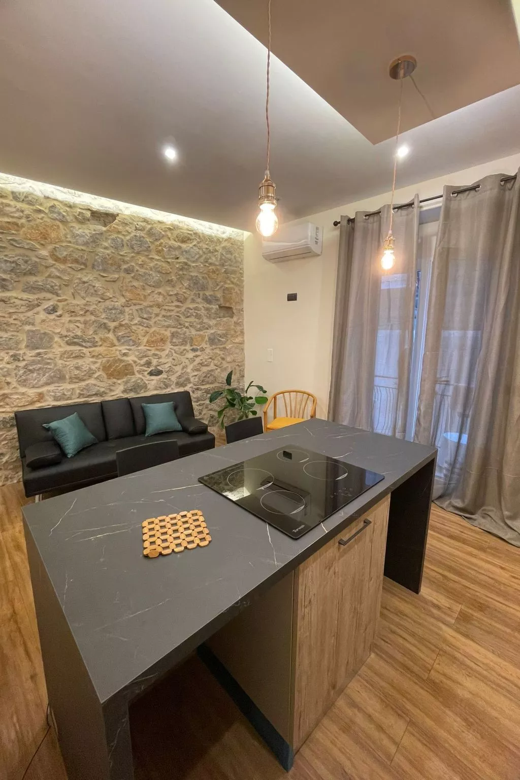 Wohnung 'Irda Style House-Binnen