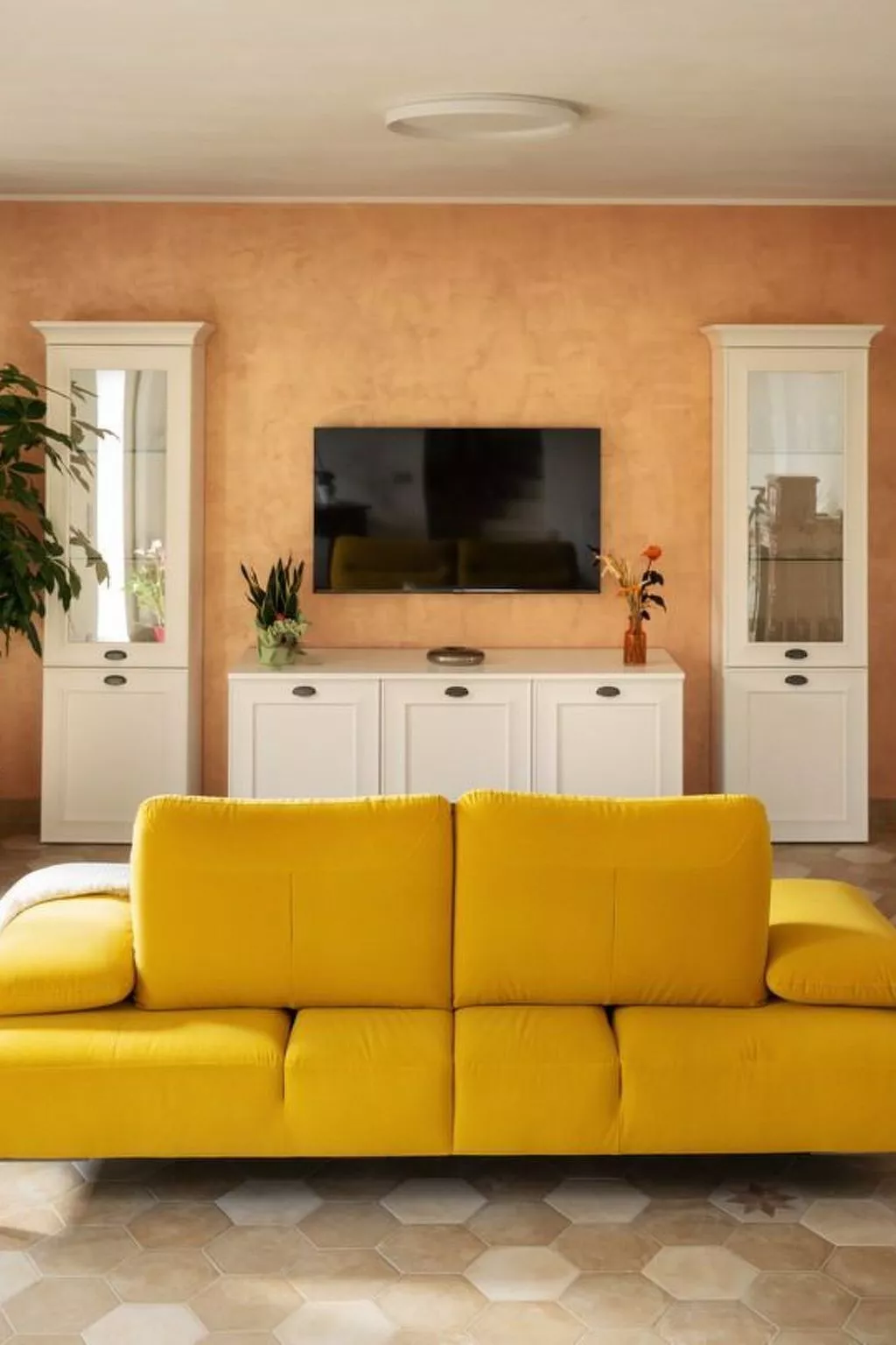 Luxuriöse und erschwingliche Villa mit privatem Pool-Binnen