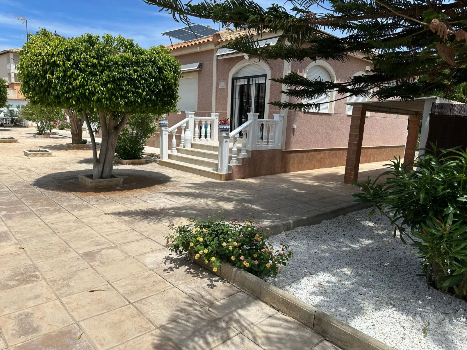 Villa Esmeralda-Image-tags.info