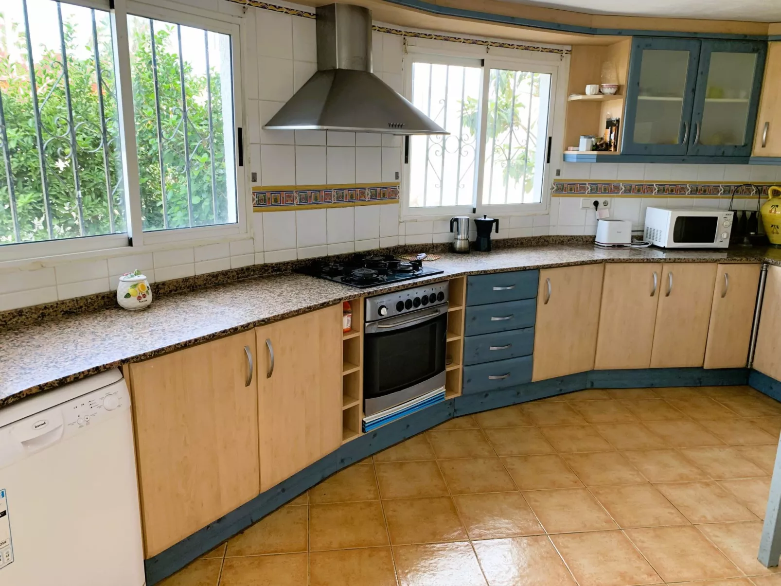 Rustikales Haus am Strand von Denia-Binnen