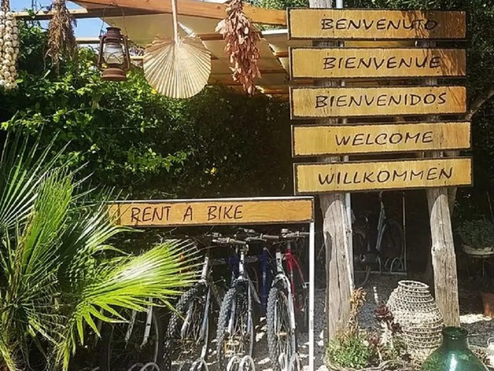 Angenehme Wohnung mit Terrasse, Schwimmbad-Binnen