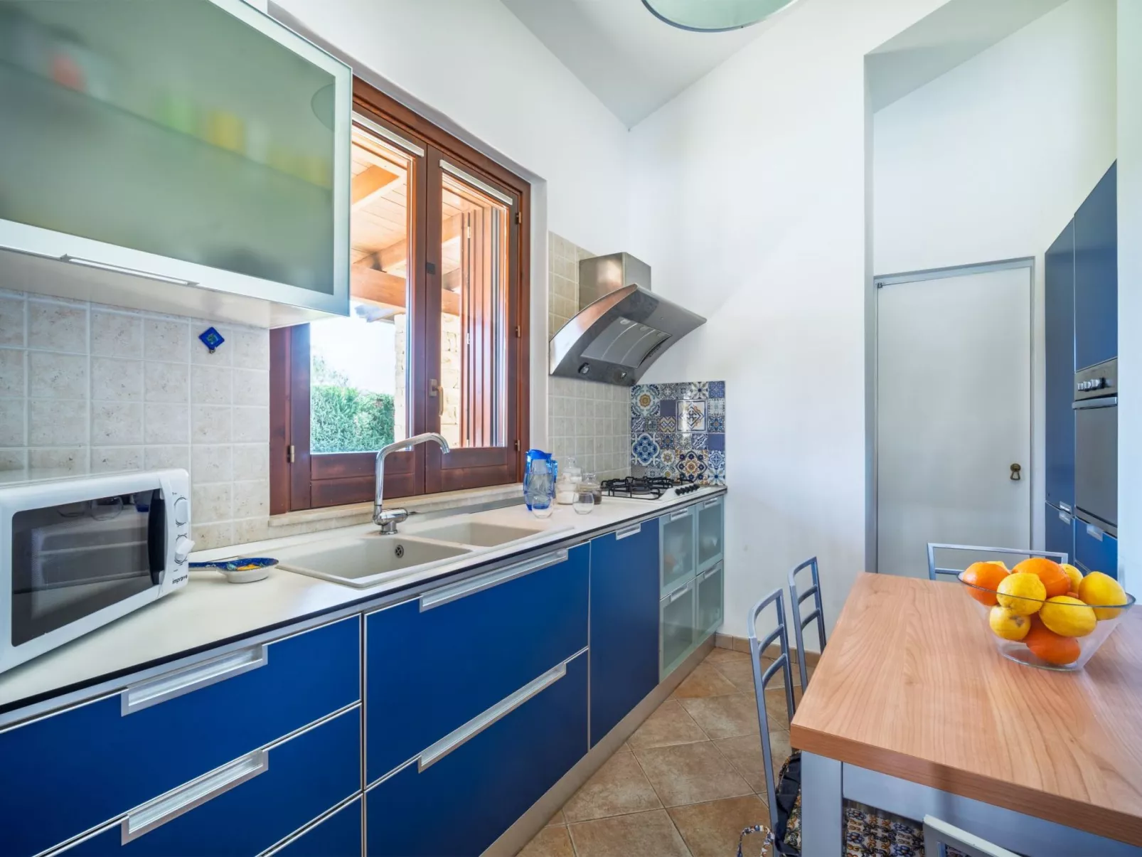 Sterlizia, Villa mit Pool in Meeresnähe-Binnen