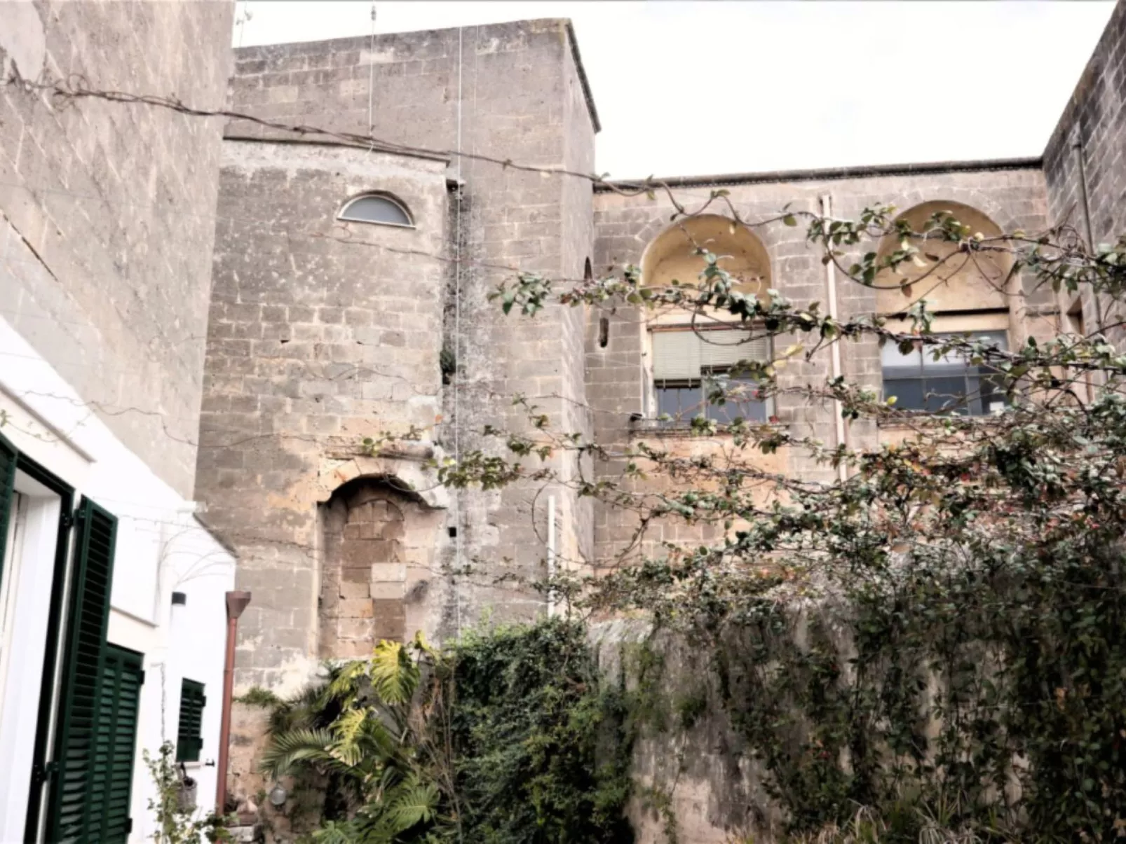 Agora-Wohnungen" in prestigeträchtigem historischen Gebäude-Buiten