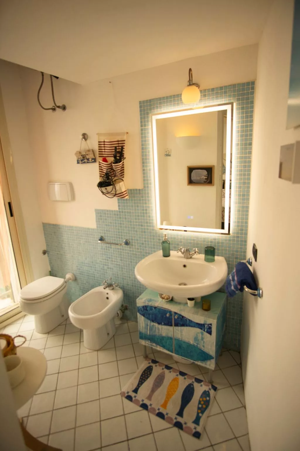 Villa auf einer natürlichen Klippe mit Blick auf das Meer, nur wenige Schritte-Binnen