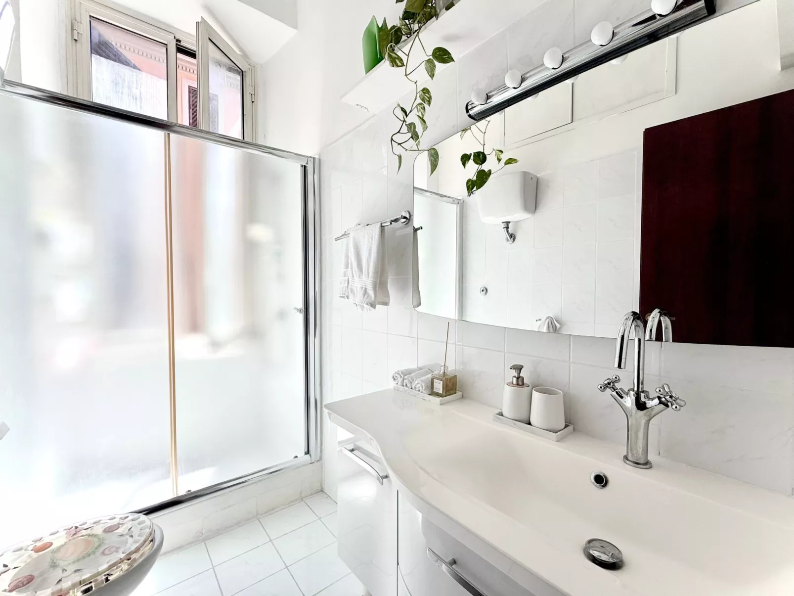 Roman Haven - Binnen