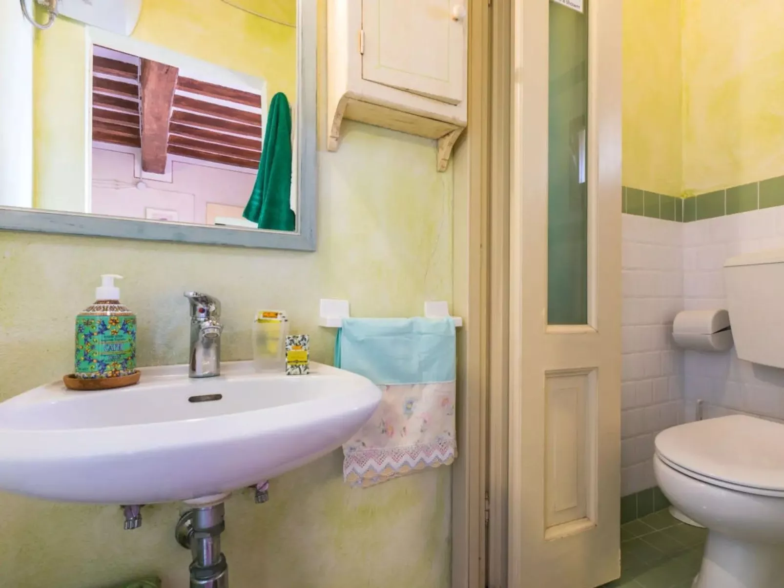 Vier-Zimmer-Wohnung 3 Bäder mit Schwimmbad zur alleinigen Nutzung-Image-tags.info