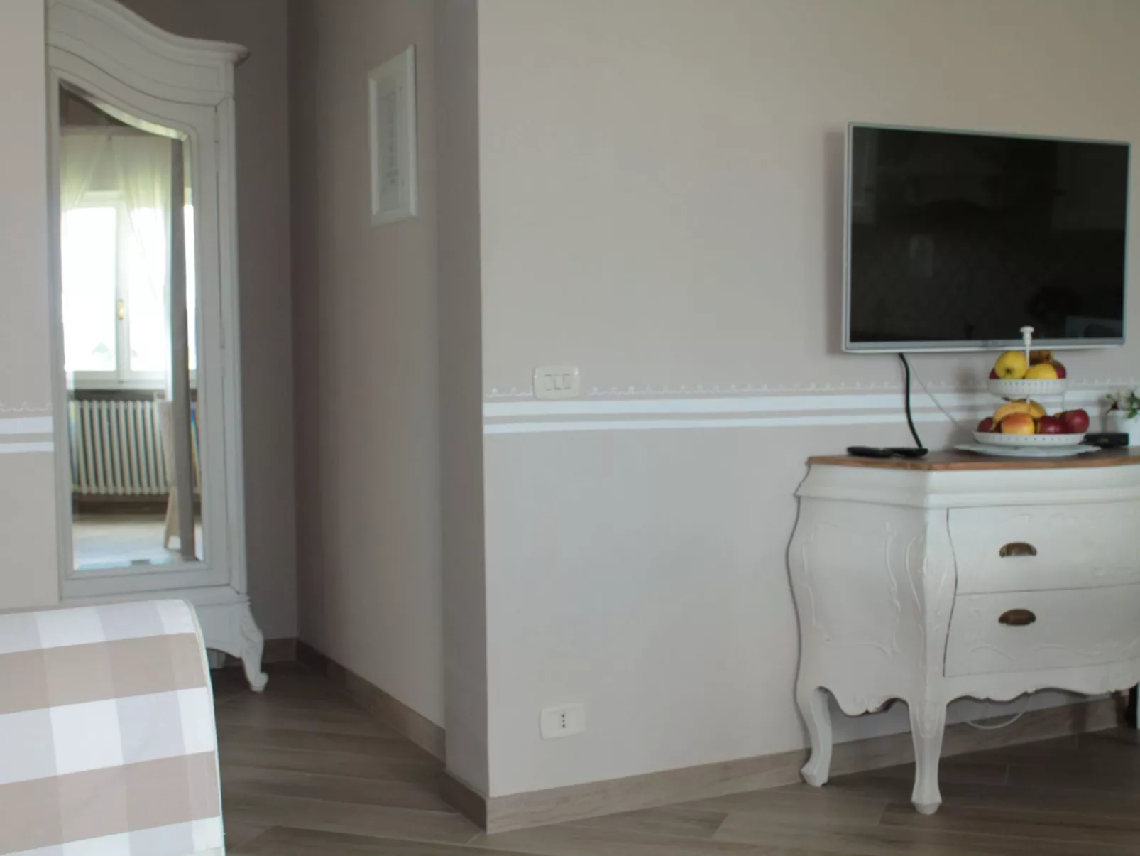 La Valinfiore Charmante Wohnung mit Pool-Binnen