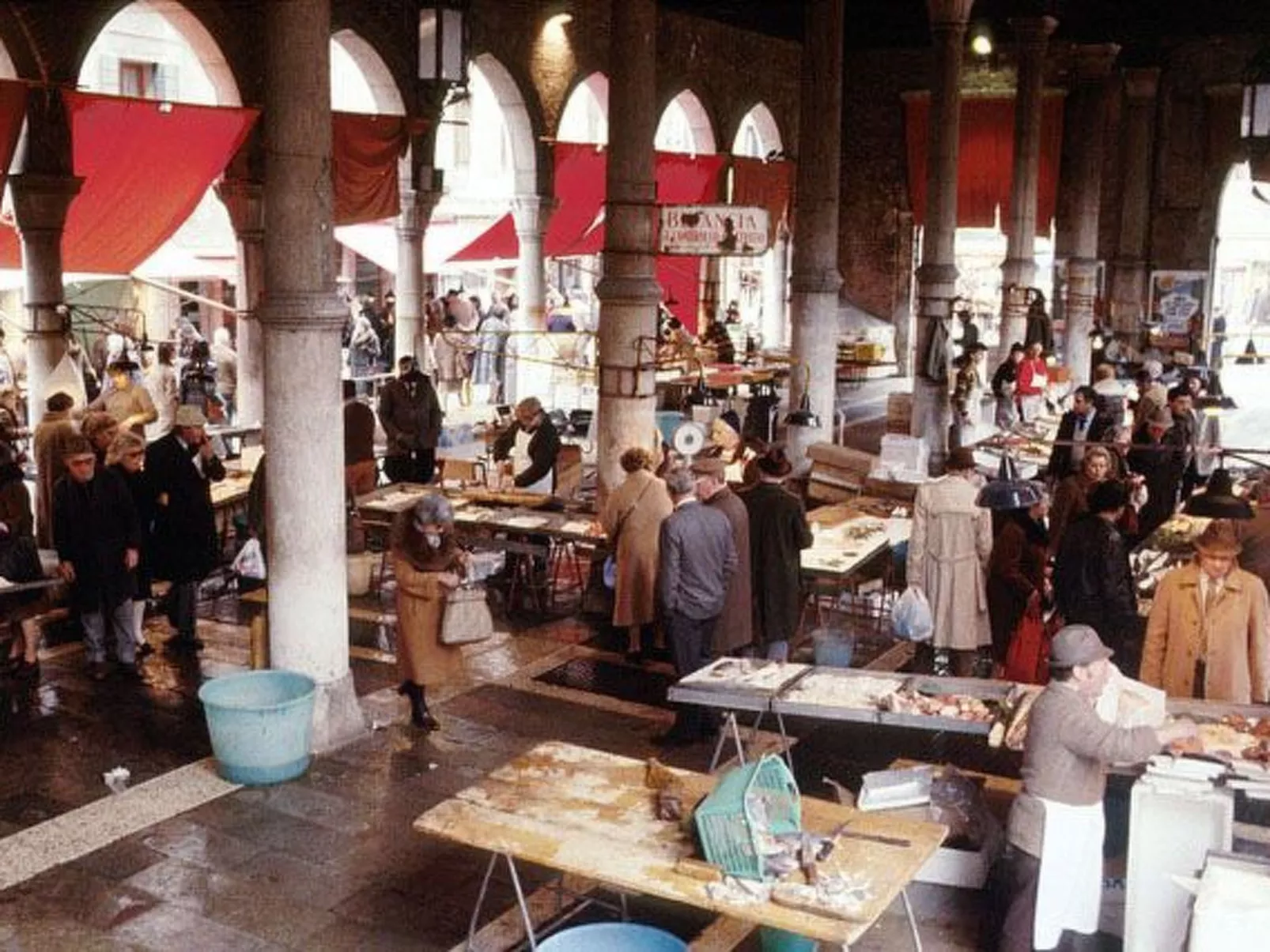 Ca'del Ravano' Wohnung mit Blick aufs Wasser-Buiten