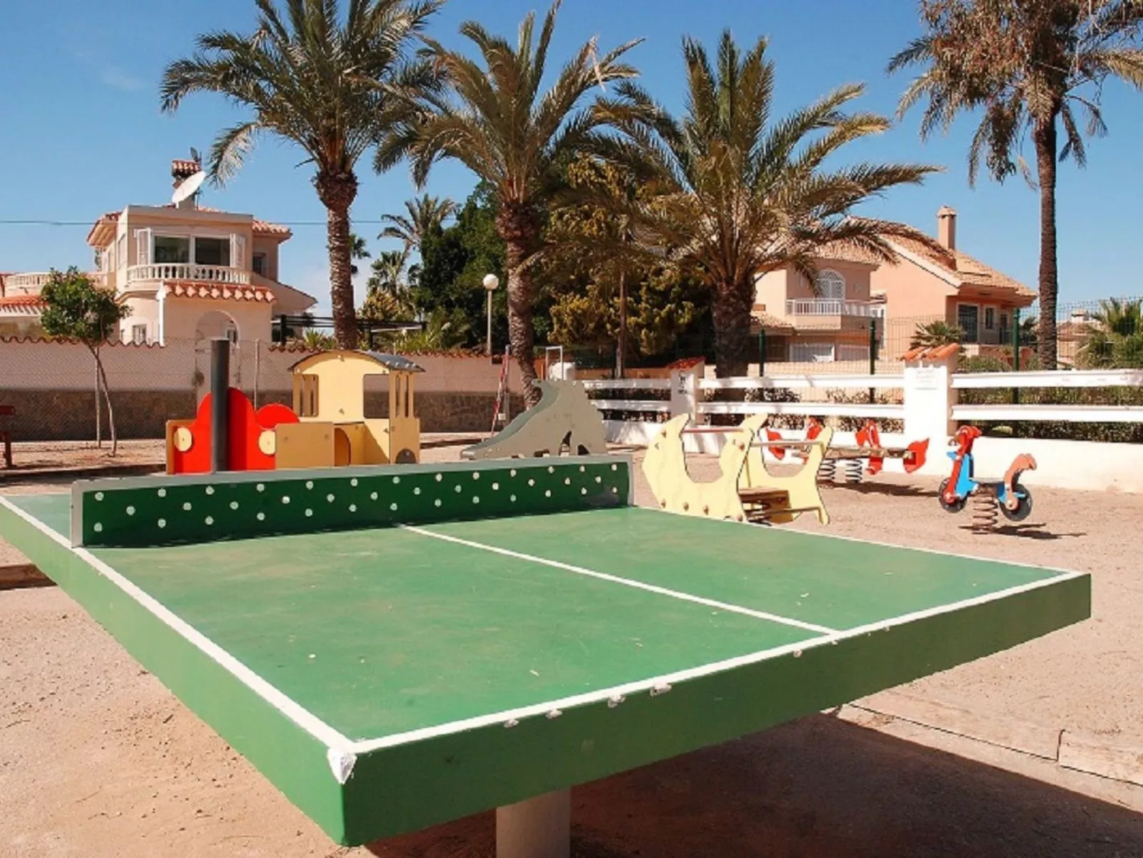 EDF. ESTRELLA 17-Buiten