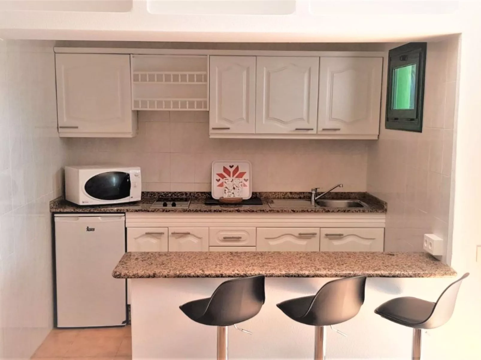 Wohnung mit Terrasse für 2 Erwachsene und 1 Kind-Binnen