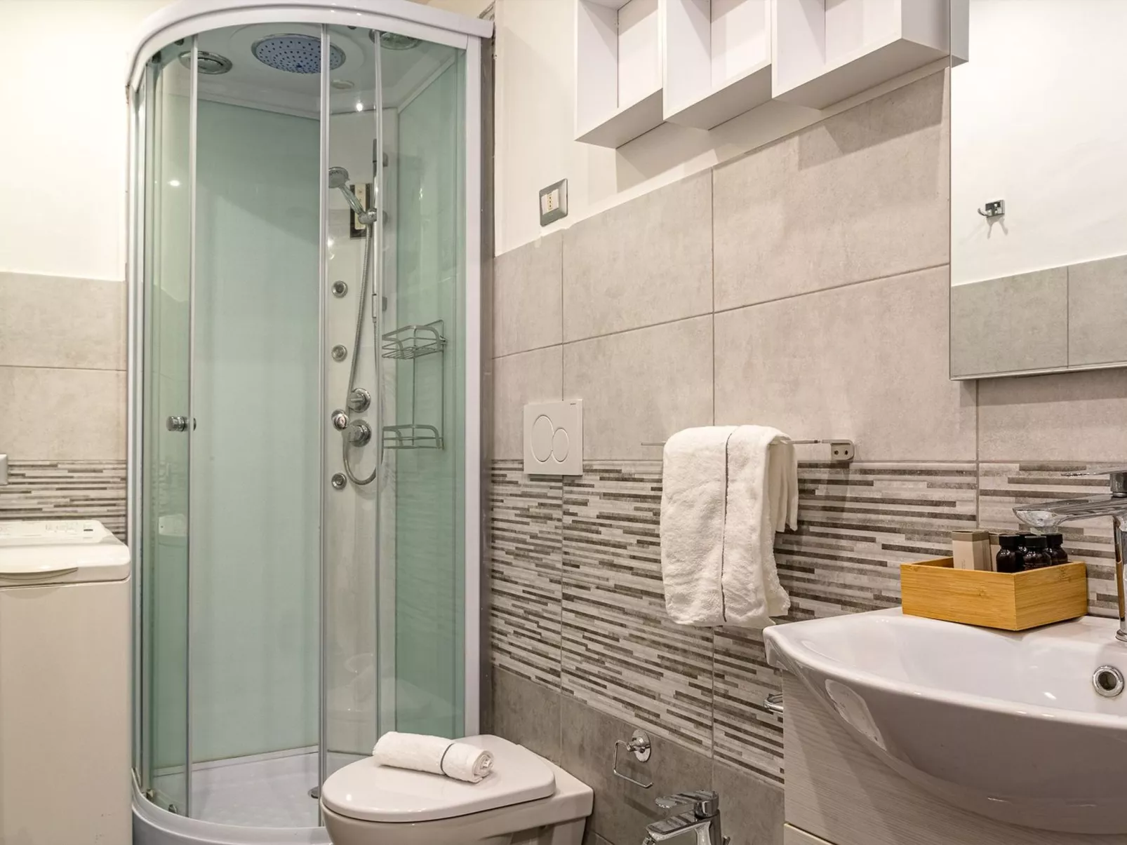 Casa Undine - Les Roches Noires-Image-tags.info