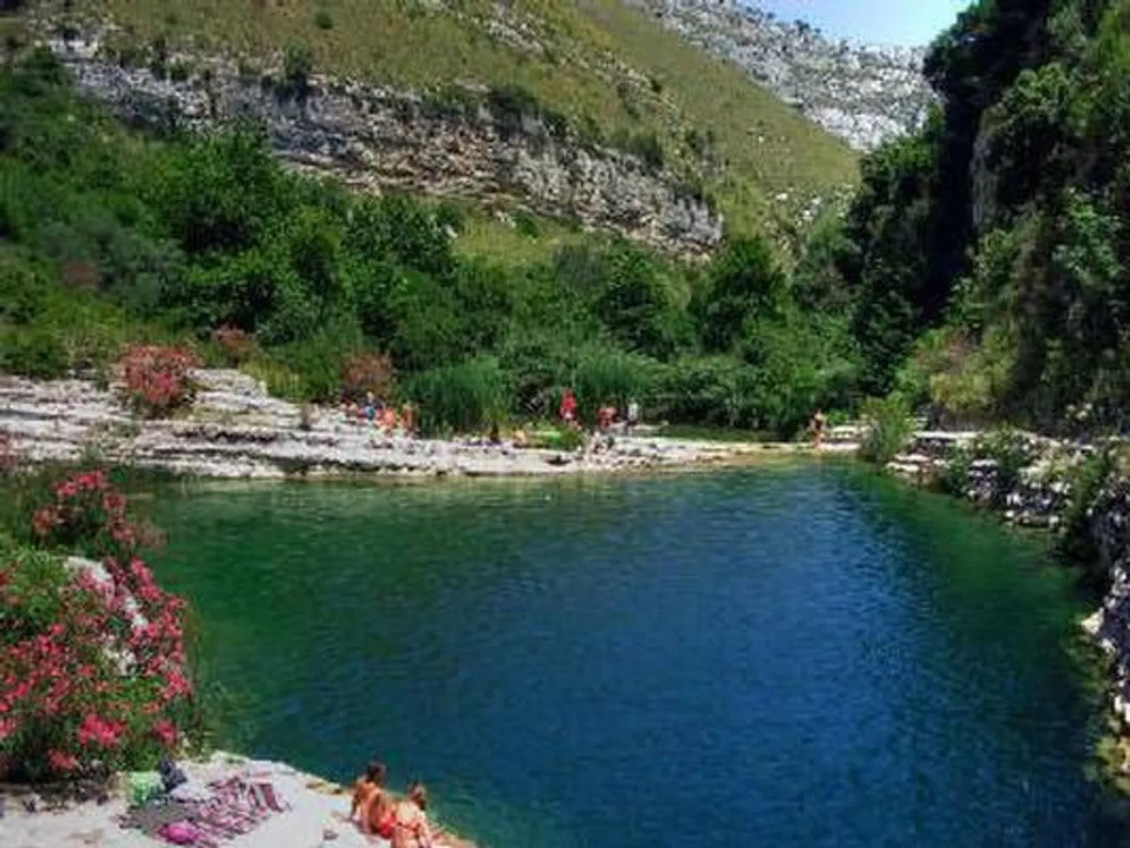 'Villa Adriana-Image-tags.info
