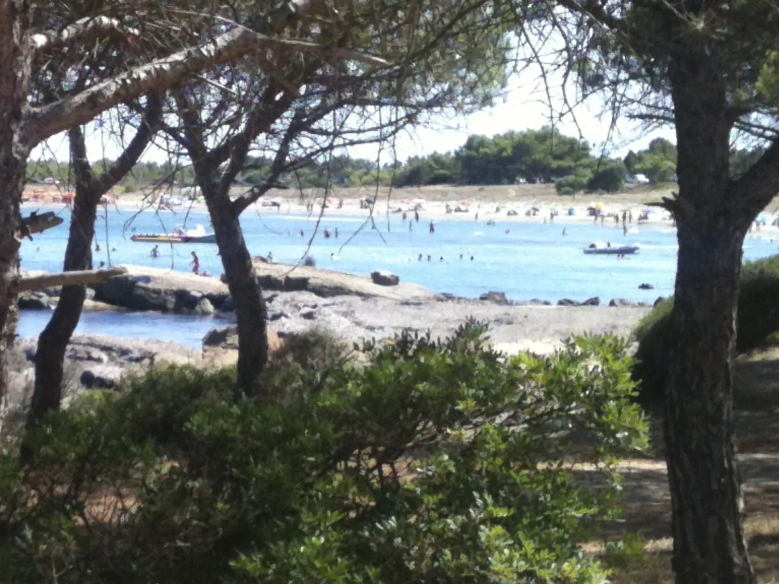 Gemütliches Ferienhaus mit Kamin in Porto Tramatzu-Buiten