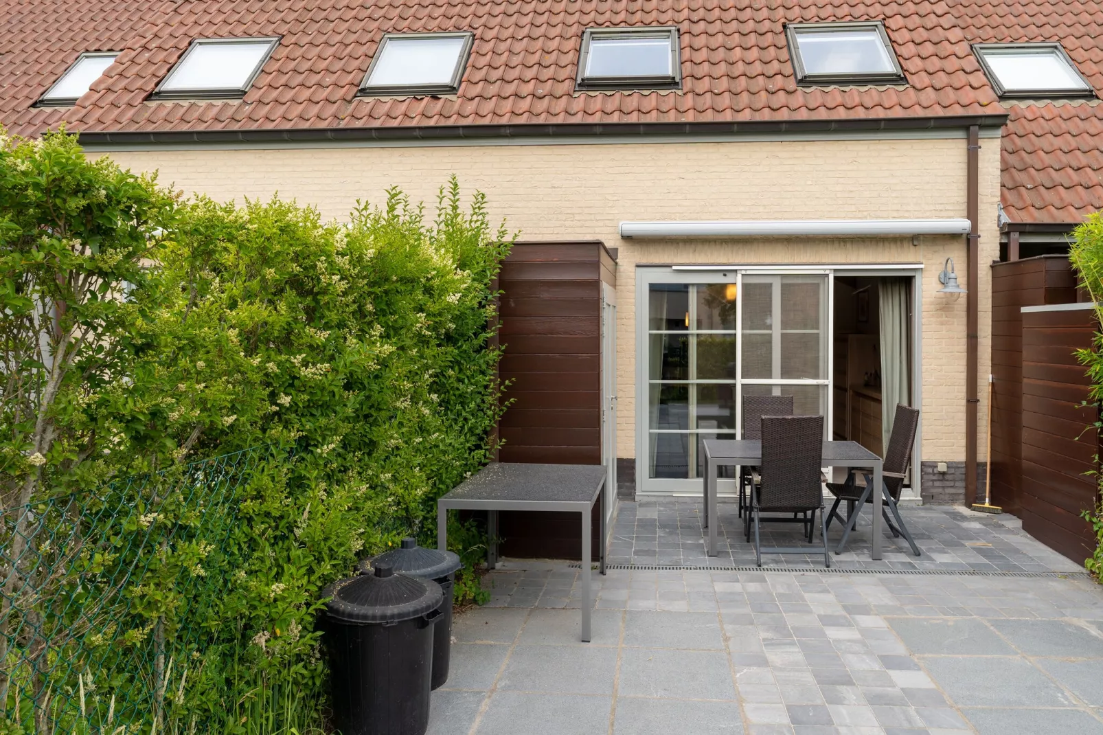 Huis 40-Buitenkant zomer