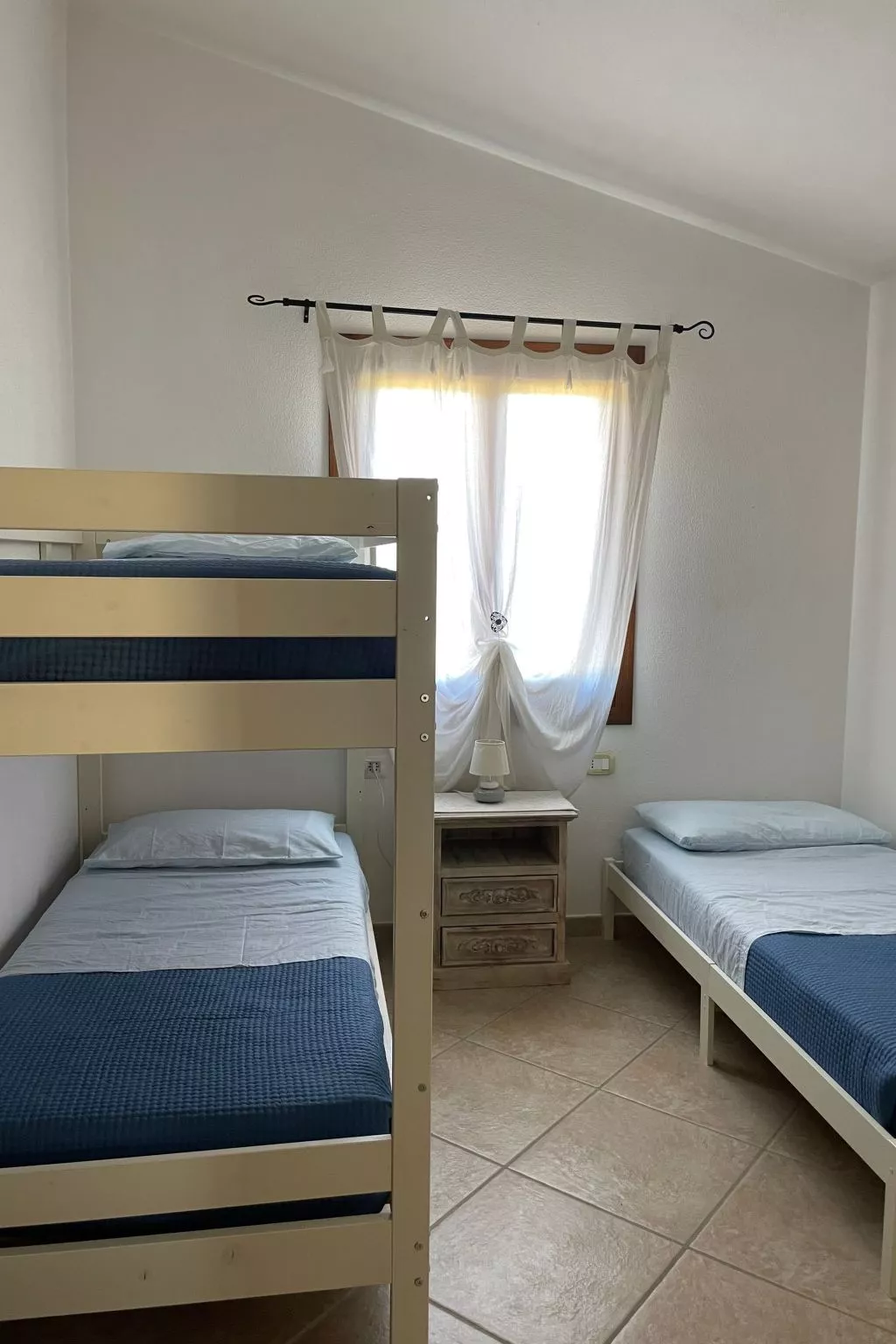 Haus 1 Kilometer vom Strand von Porto Ainu entfernt-Binnen