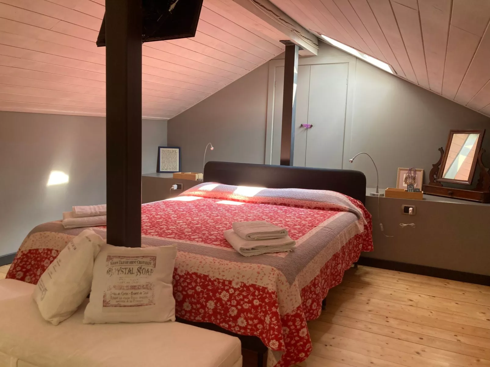 'CasAldo-Image-tags.info