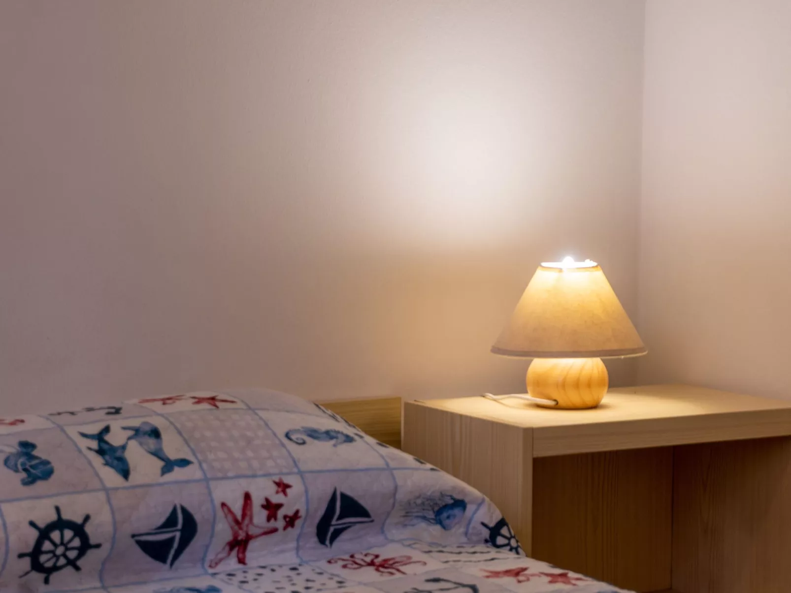 "Ollimpia 82" - Binnen