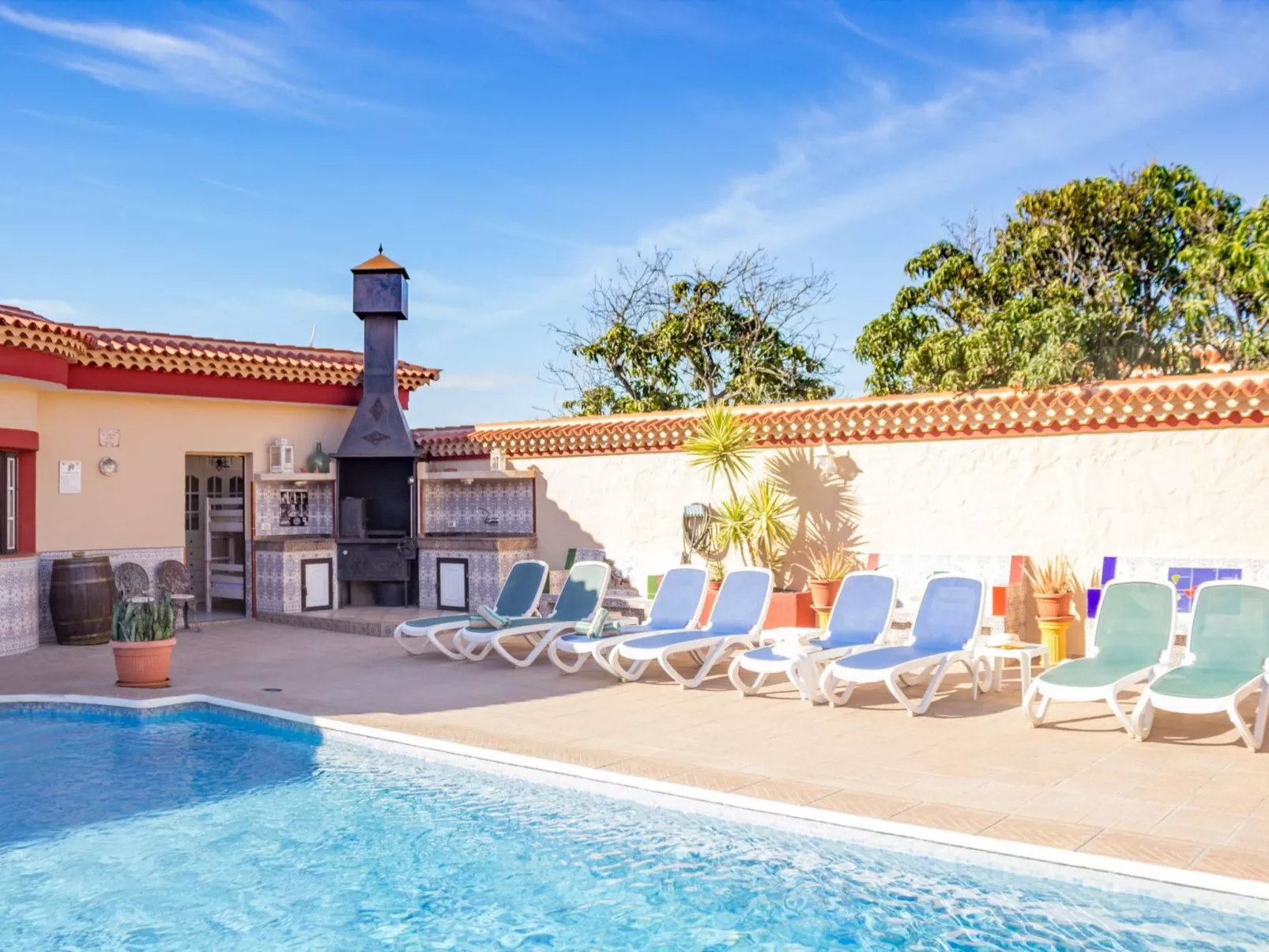 "Floratere" mit Terrasse-Buiten