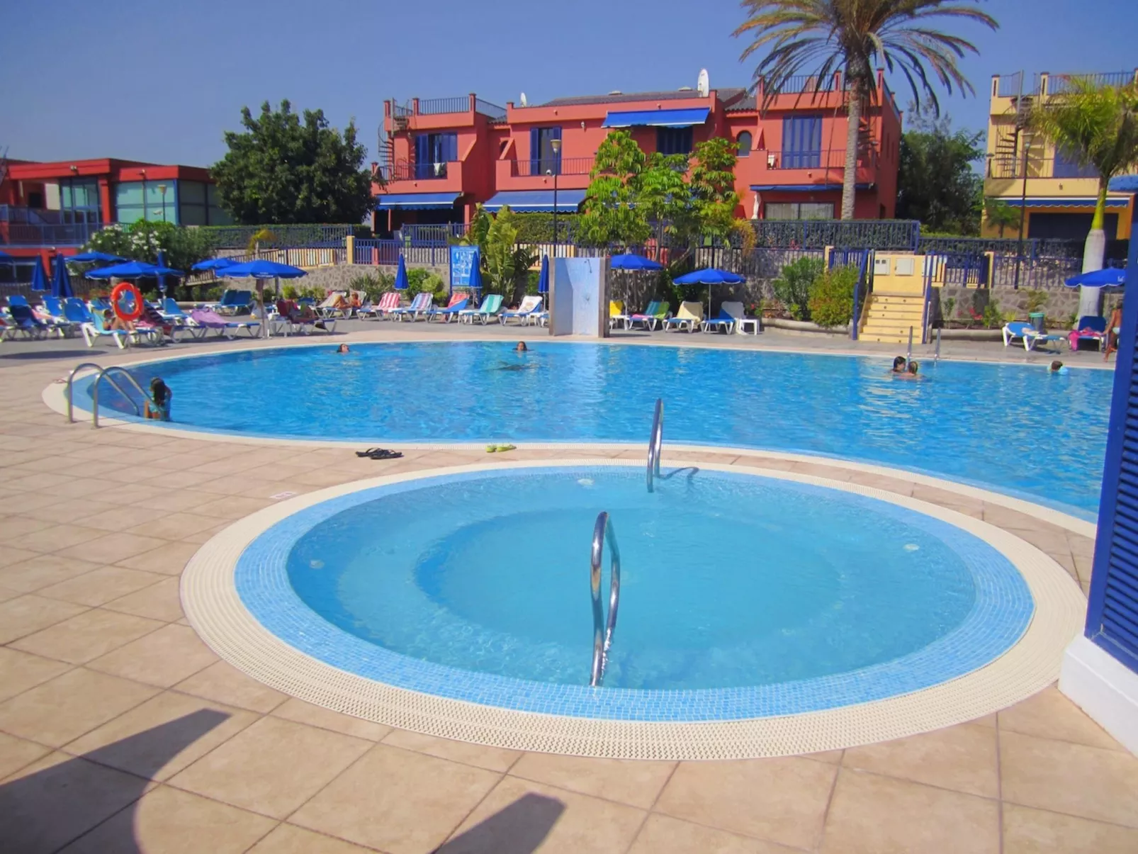 Wunderschönes Ferienhaus im Süden von Gran Canaria mit Garten und gemeinschaftl-Buiten
