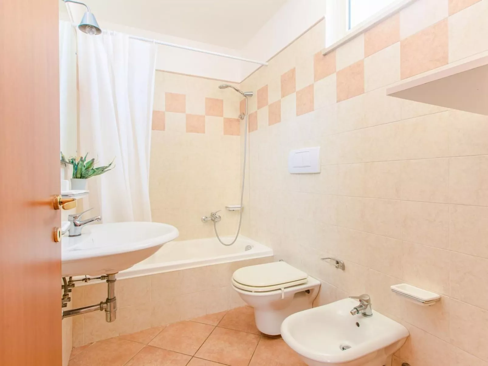 Villa Mezza Luna am Meer in Apulien-Image-tags.info