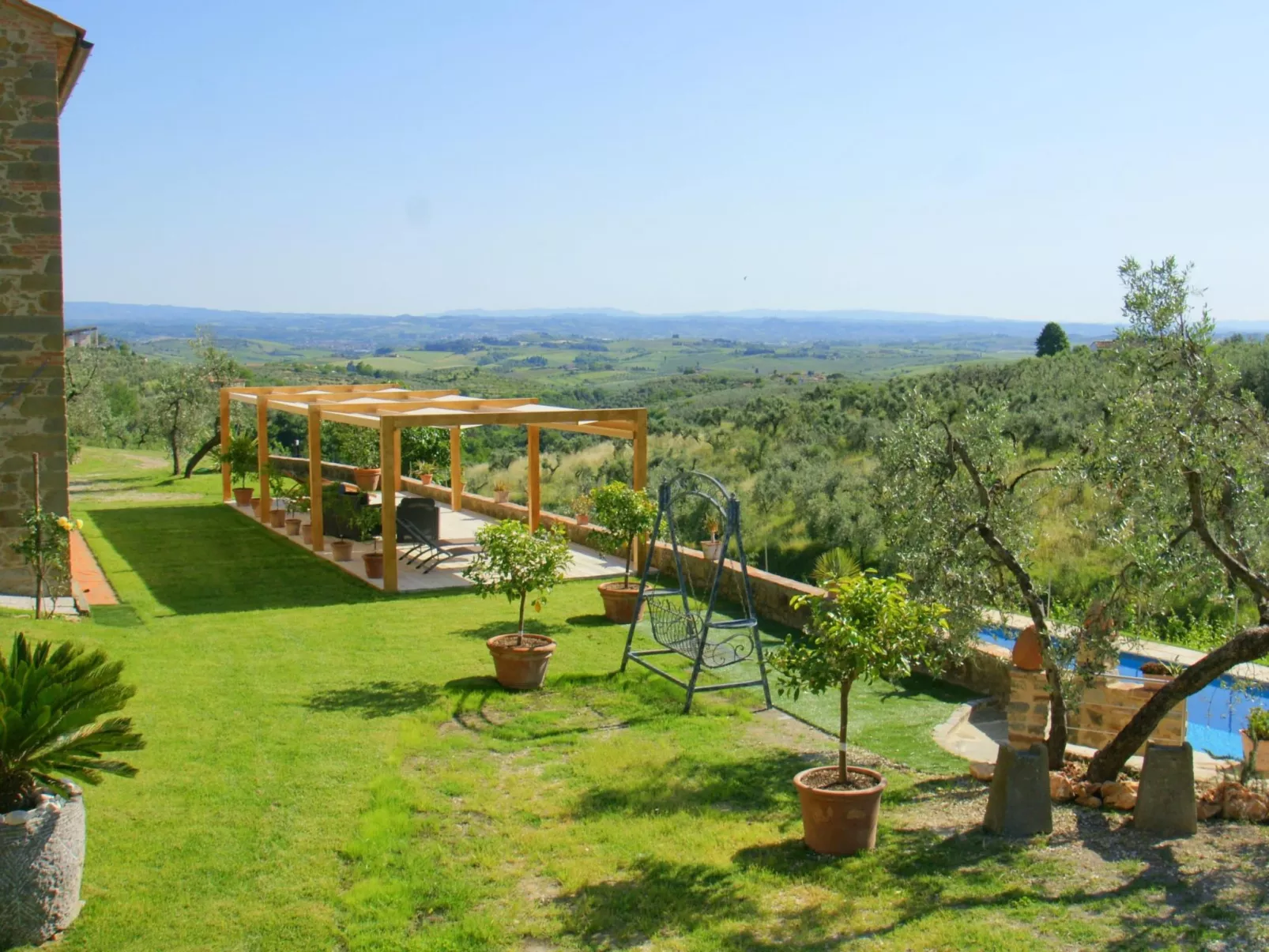 Teil eines alten toskanischen Bauernhauses für 4-6 Personen-Buiten