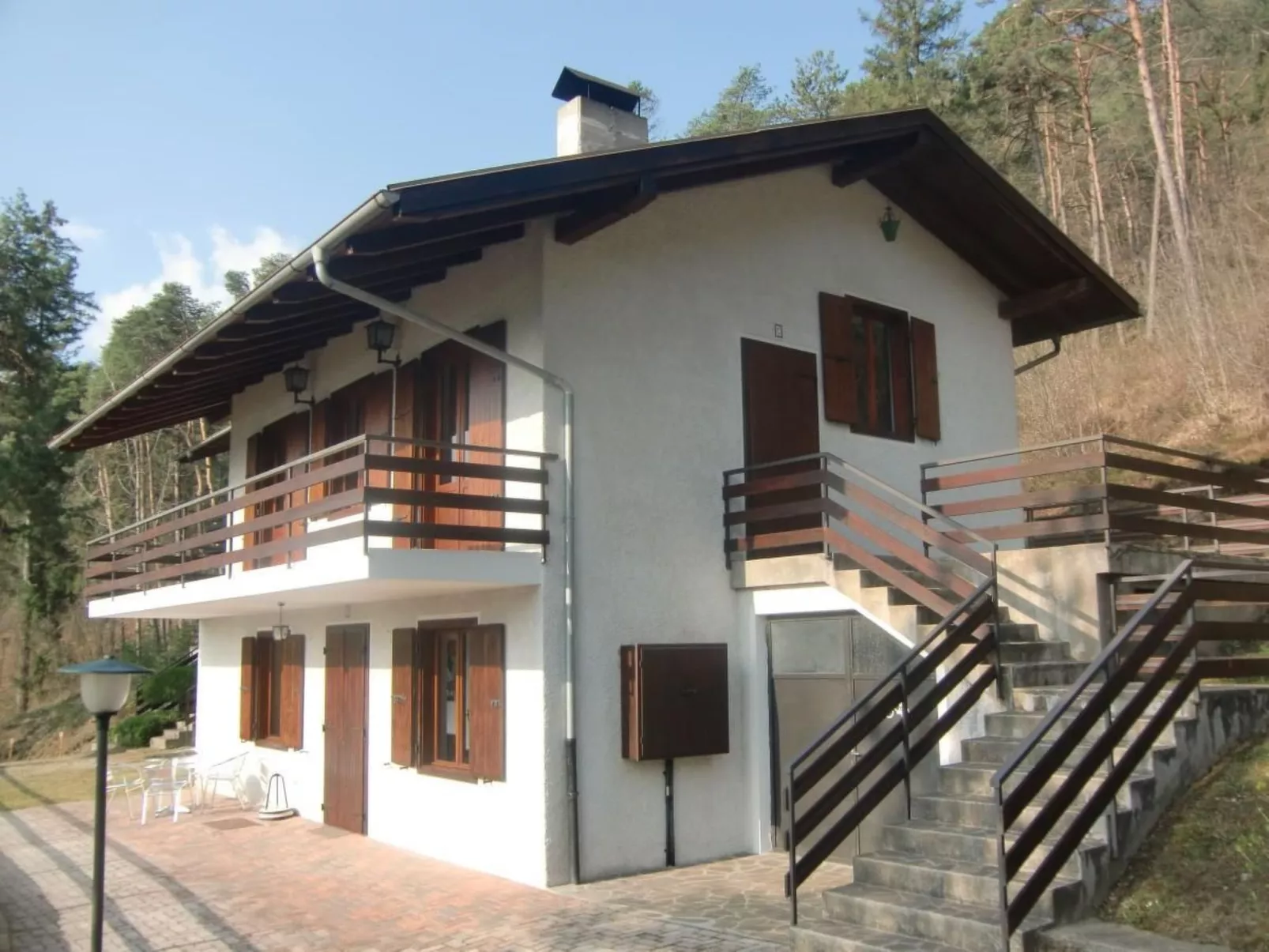 Erdgeschosswohnung mit Seeblick-Buiten