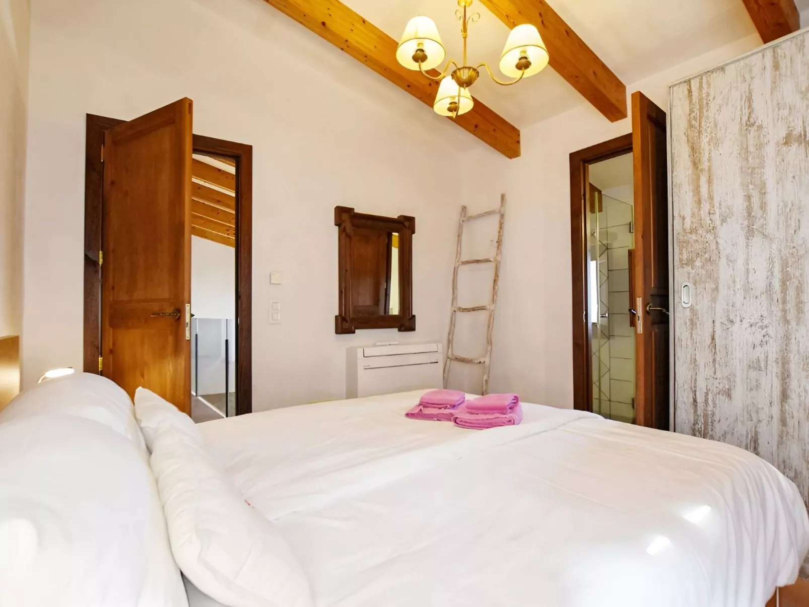 Beeindruckende Finca mit Pool und Klimatisierung-Image-tags.info