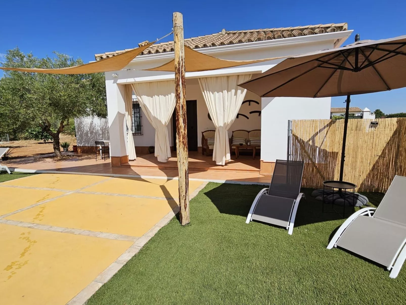 Landhaus La Alquería de los Pájaros-Buiten