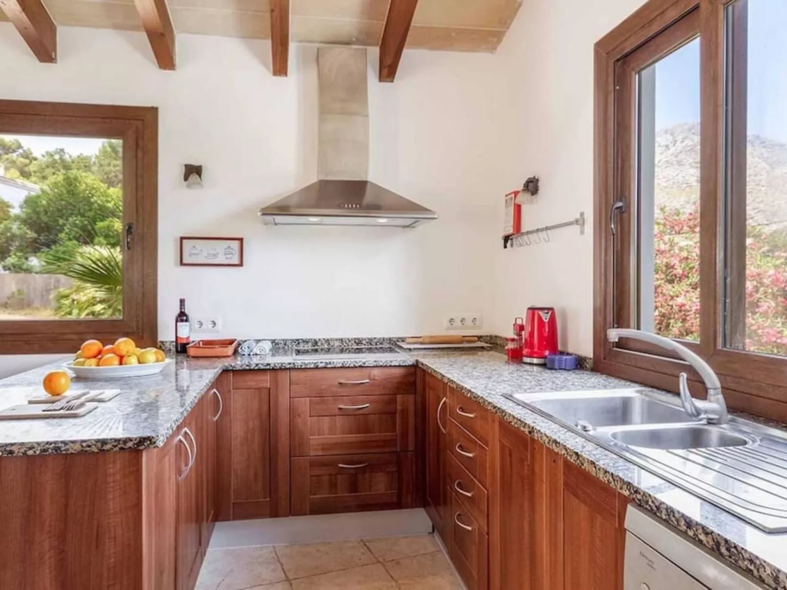 Villa Alexandria Cala Sant Vicenç-Image-tags.info