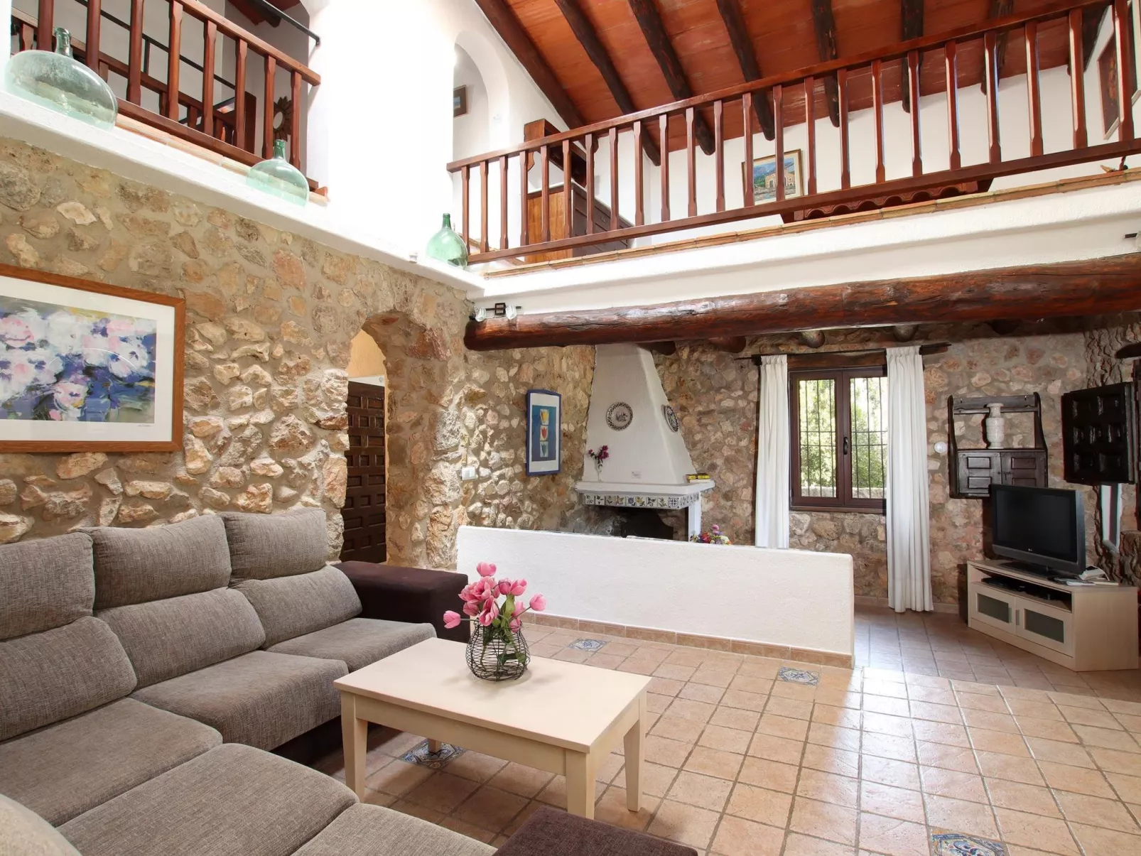 Charmante Villa in der Nähe von Cala San Vicente-Image-tags.info