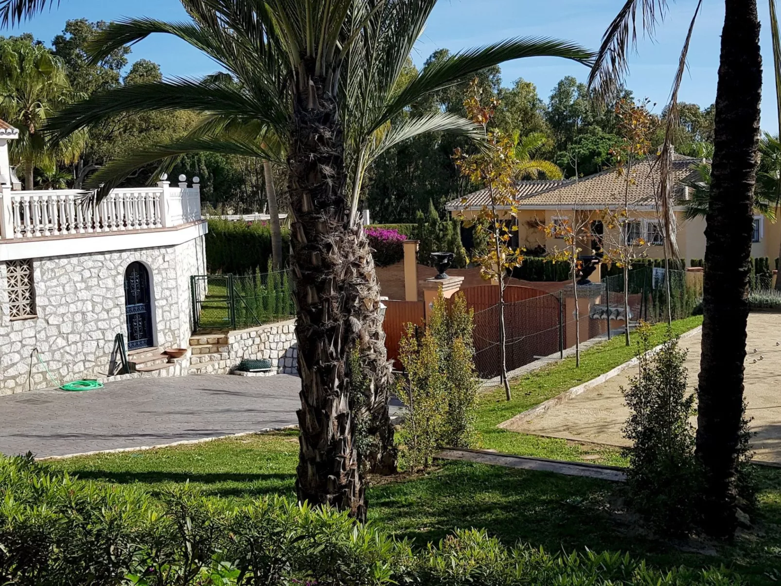 Ferienvilla mit Jacuzzi-Buiten