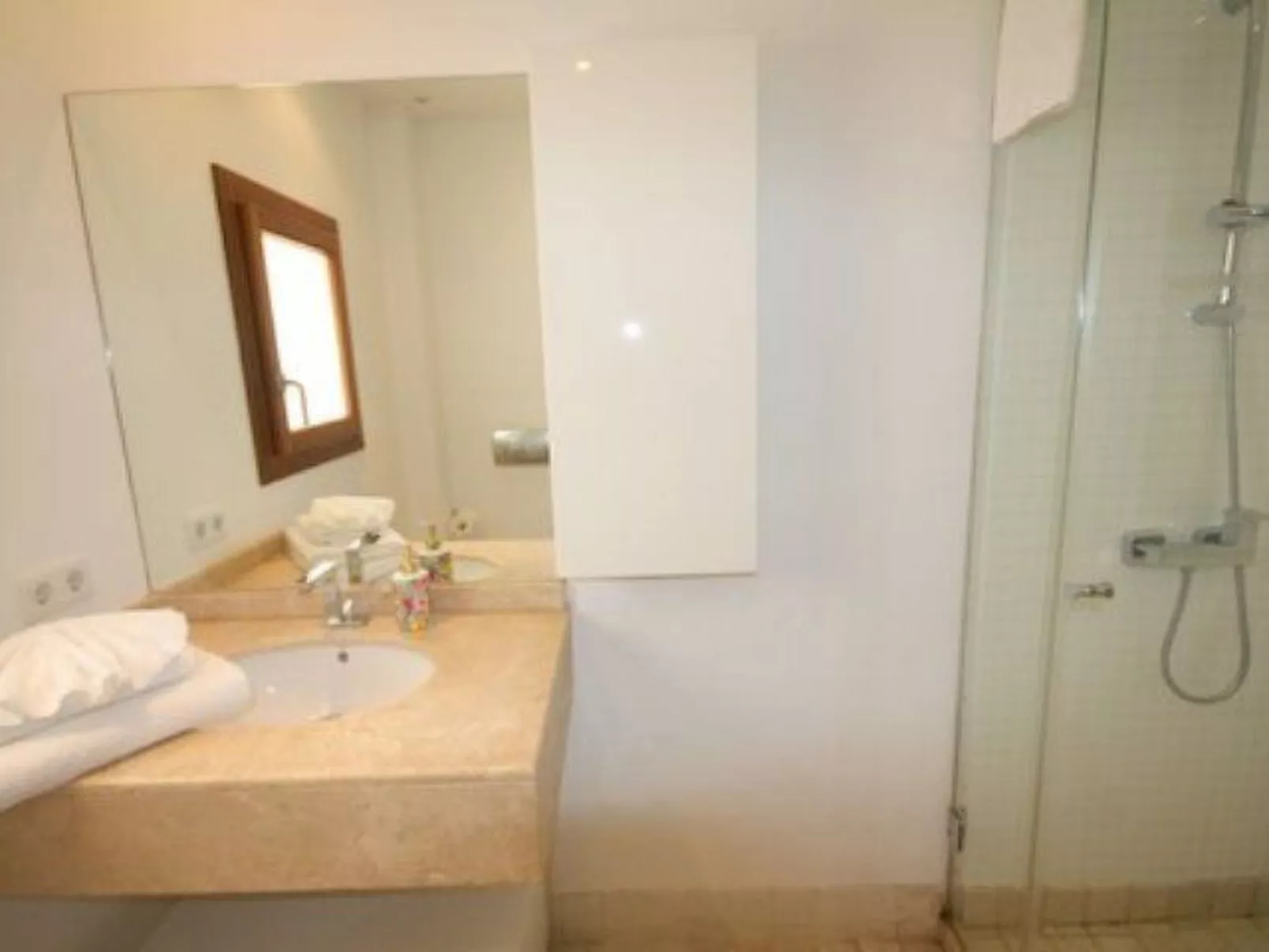 Villa Lares - 150 Meter vom Strand entfernt-Binnen