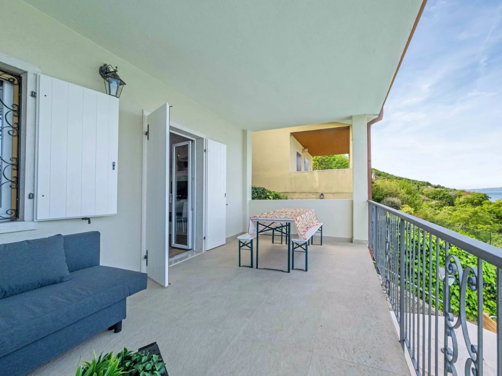 Privater Pool und herrlicher Seeblick-Binnen