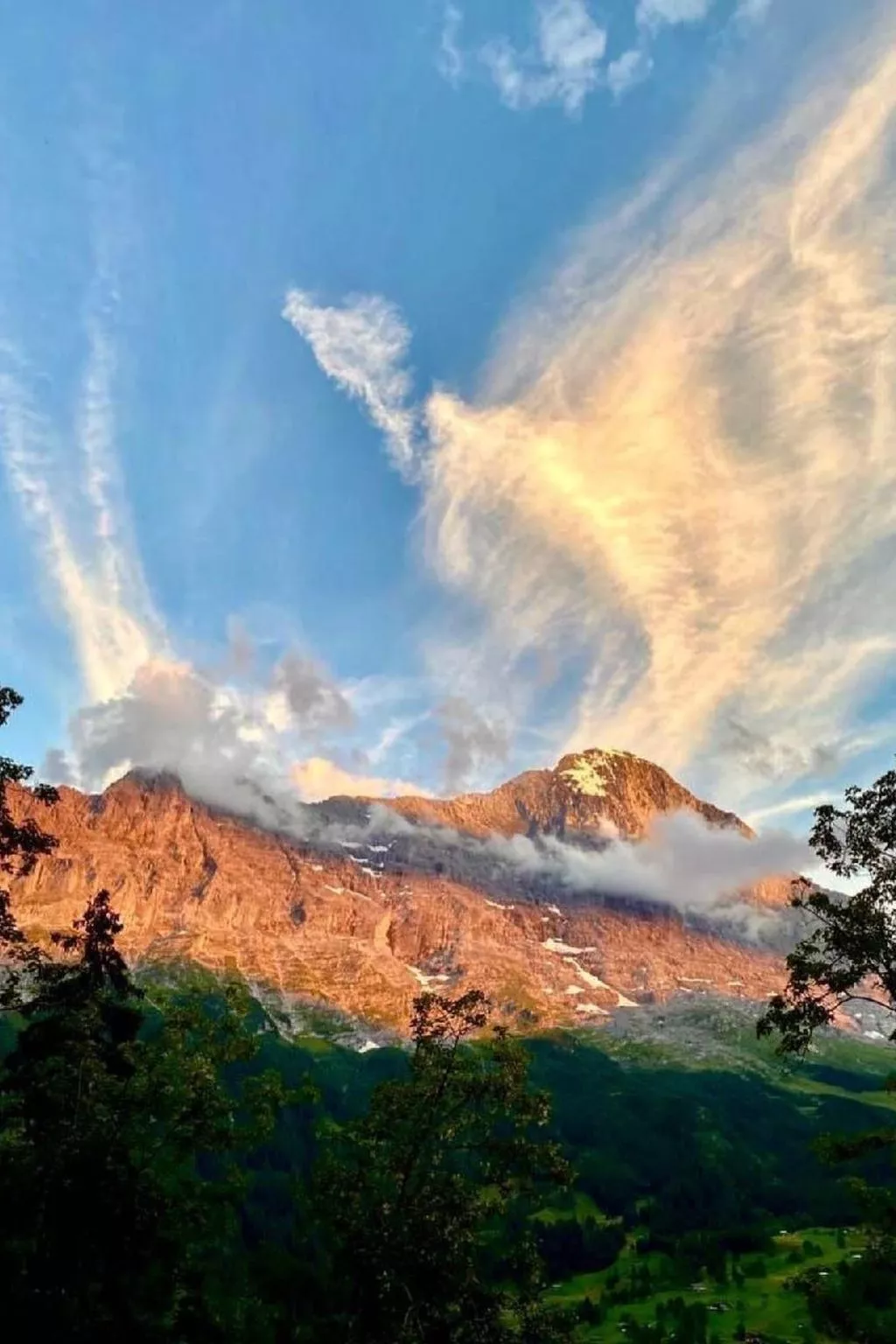 Chalet Tannegüetli-Buiten