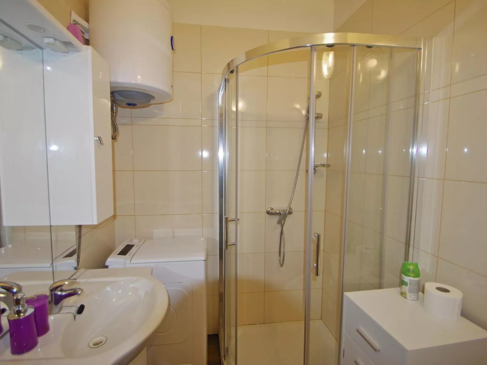 In Medulin, in der Nähe des Strandes-Image-tags.info