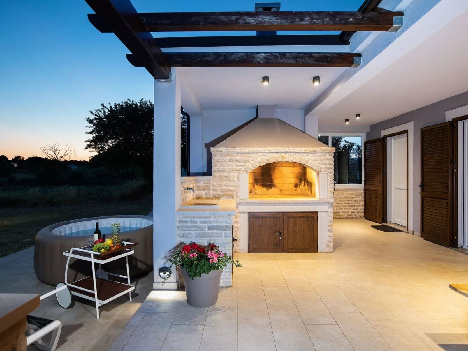 In Pomer mit Parkplatz-Image-tags.info