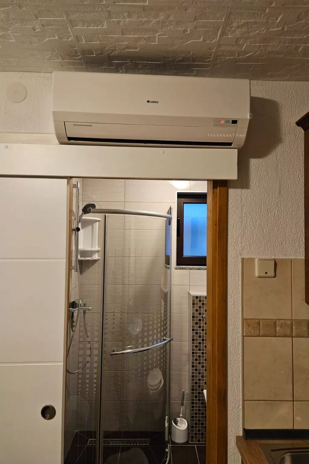 "Second" mit Terrasse-Binnen