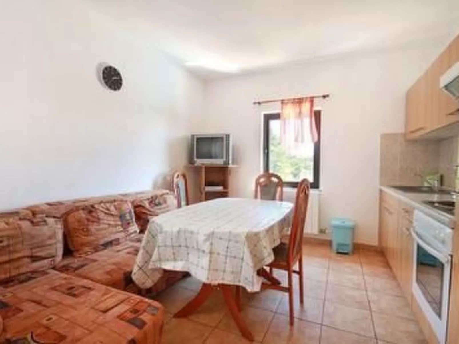 Für 4 Personen ca. 45 m&sup2; in Medulin, Istrien (Medulin und Umgebung)-Image-tags.info