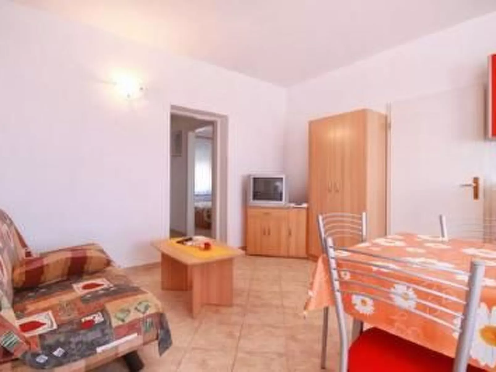 Wohnung "Cukon" mit Balkon-Image-tags.info