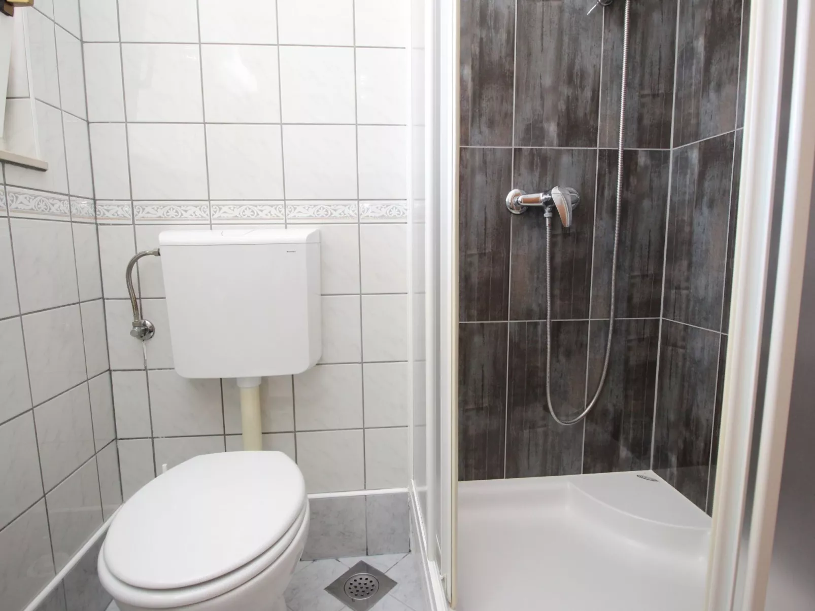 Corinthia 5 - Binnen