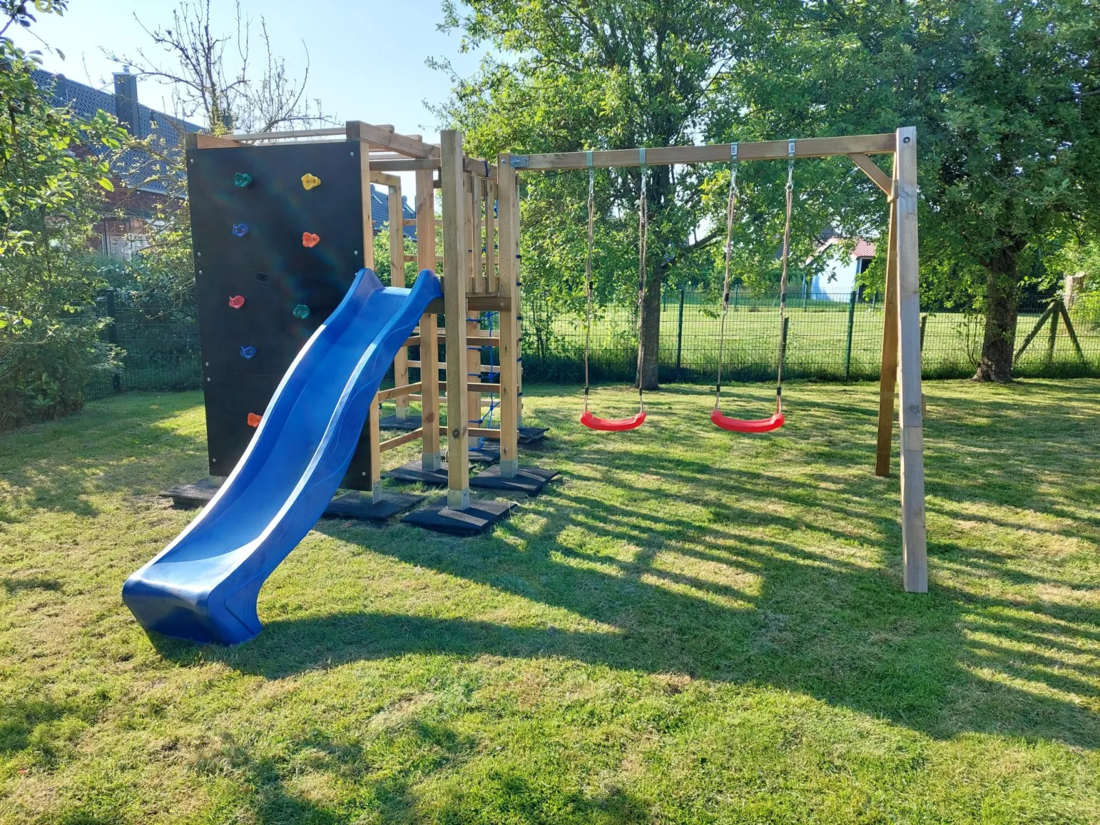 Mastkorb mit Grill und Garten-Buiten