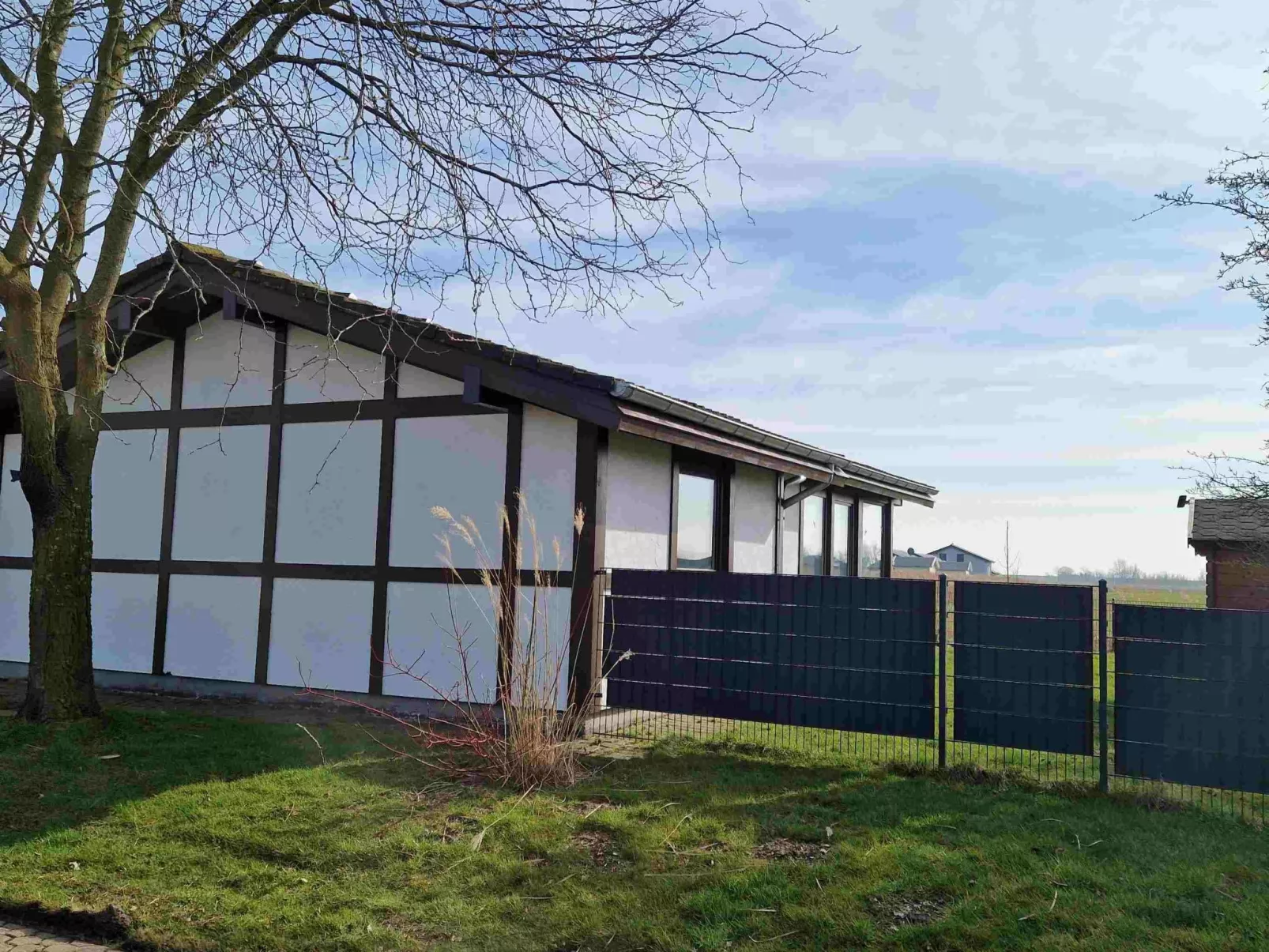 Haus F 21, Randlage mit Wiesenweitblick eingezäu-Buiten